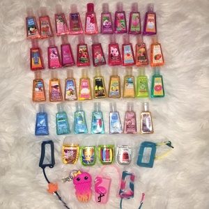 38 Bath and Bodyworks Handsanitizers and 5 Cases